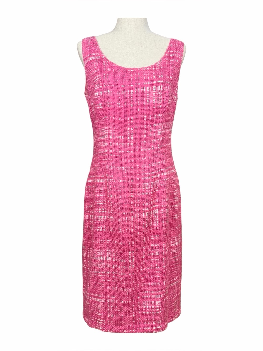 Prada Milano Pink Sleeveless Tweed Sheath Dress. Miuccia Boucle Mod Barbiecore